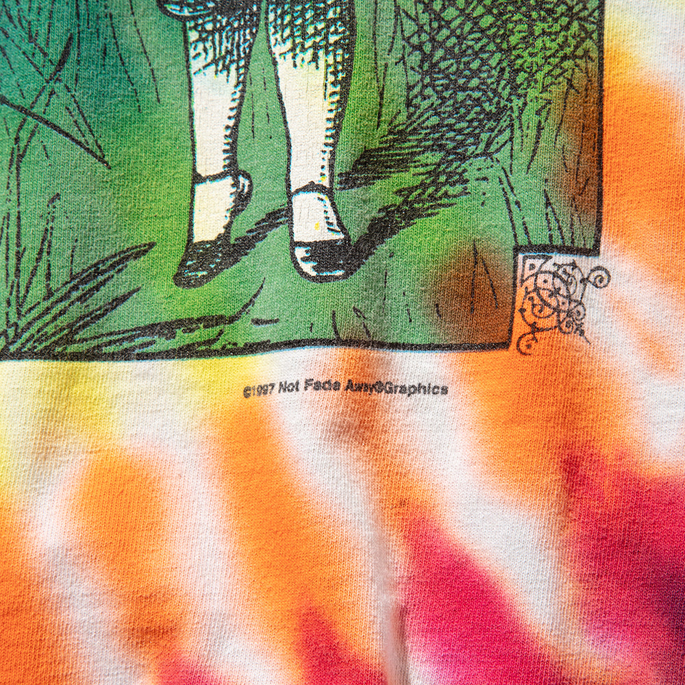 90s Alice's Adventures in Wonderland  t shirt