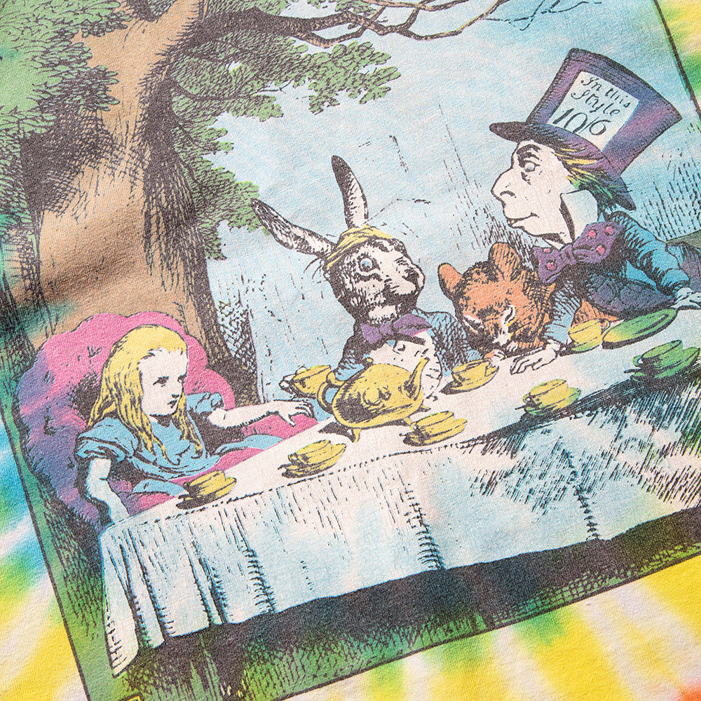 90s Alice's Adventures in Wonderland  t shirt