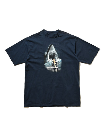 90s Deep Blue Sea t shirt