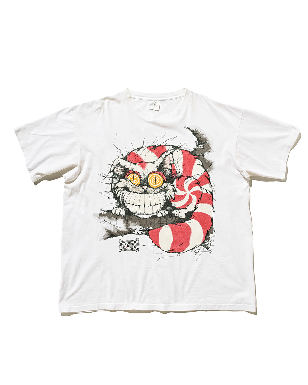 90s Alice's Adventures in Wonderland "CHESHIRE CAT" t-shirt