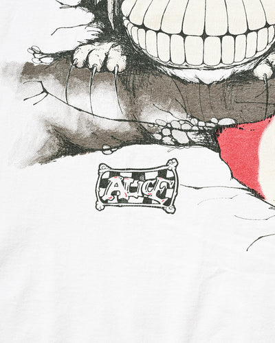 90s Alice's Adventures in Wonderland "CHESHIRE CAT" t-shirt