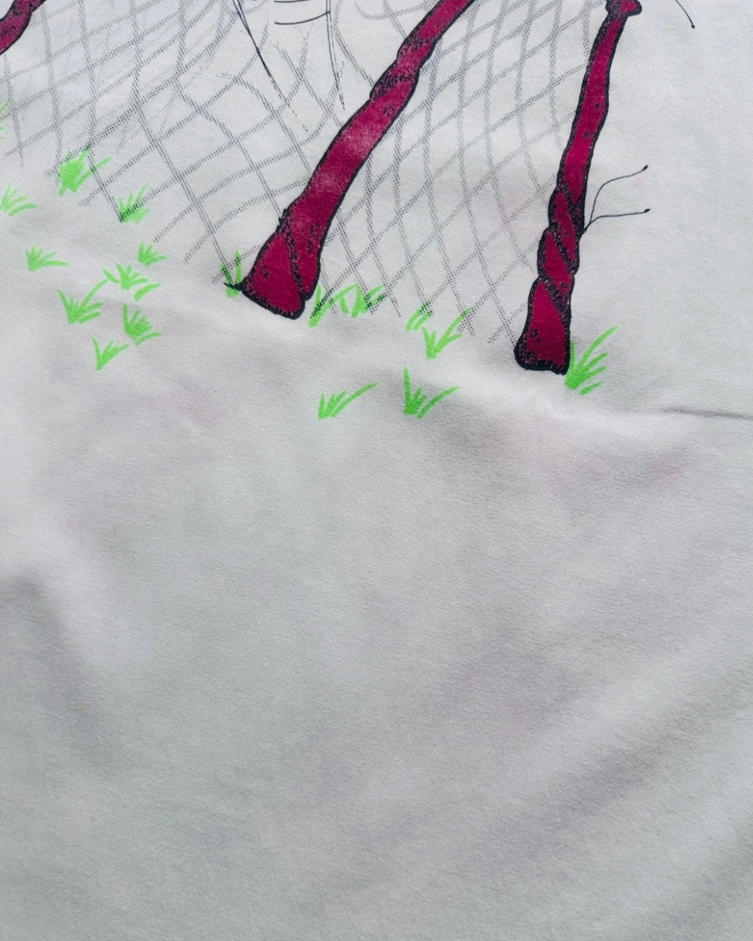 90s Alice's Adventures in Wonderland "CHESHIRE CAT soccer" Tshirt