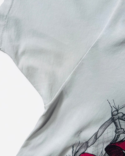 90s Alice's Adventures in Wonderland "CHESHIRE CAT soccer" Tshirt