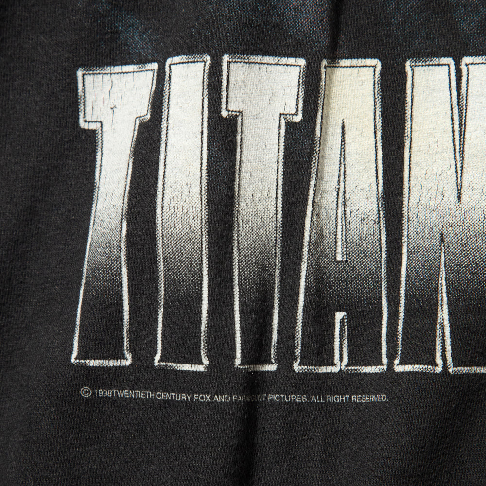 90s Titanic t-shirt